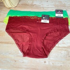 NO BOUNDARIES - LACE AND SEAMLESS HIPSTER UNDIES 2 PACK - NWT